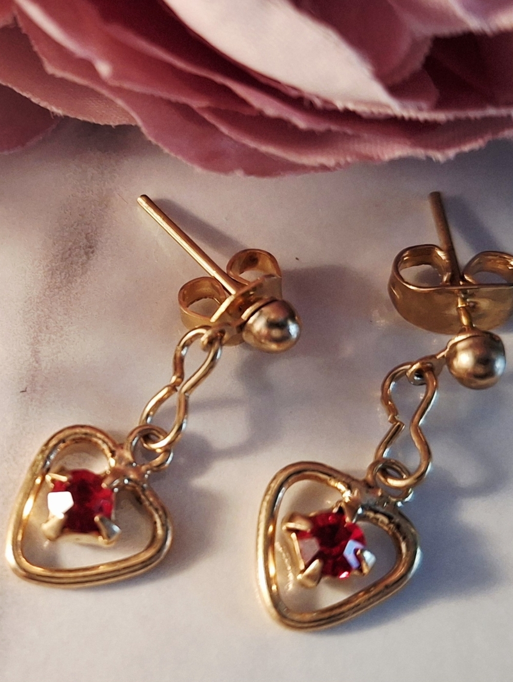 Vintage 80s ✨️❤️Gemstone Heart Dangle Earrings